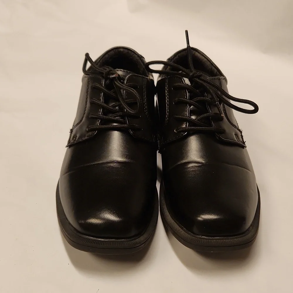 Madison Avenue Shoes Size 3 Black Dress Shoes Boys Formal